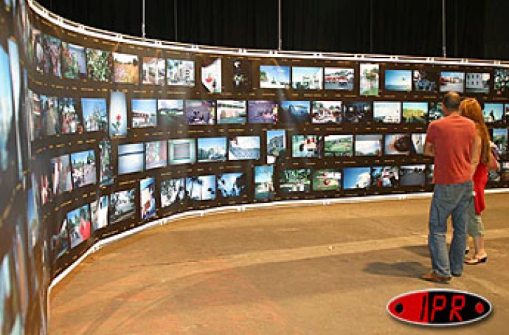 Jeudi 2 décembre 2004
Saint-Denis en 2 004 vues