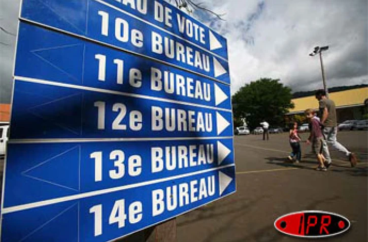 Dimanche 10 juin 2007 -
Pour ce premier tour des législatives, la participation était de 20,97% à 12 heures