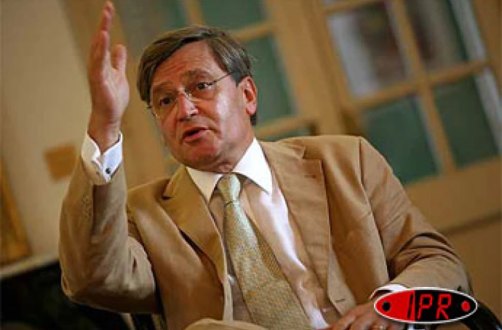 Lundi 28 août 2006 -
Le préfet de La Réunion, Pierre-Henry Maccioni