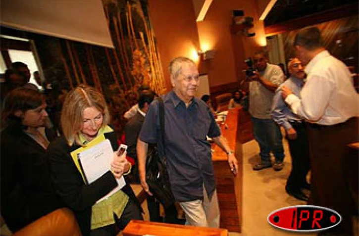 Mercredi 23 août 2006 -

Lors de l'assemblée plénière du conseil régional
