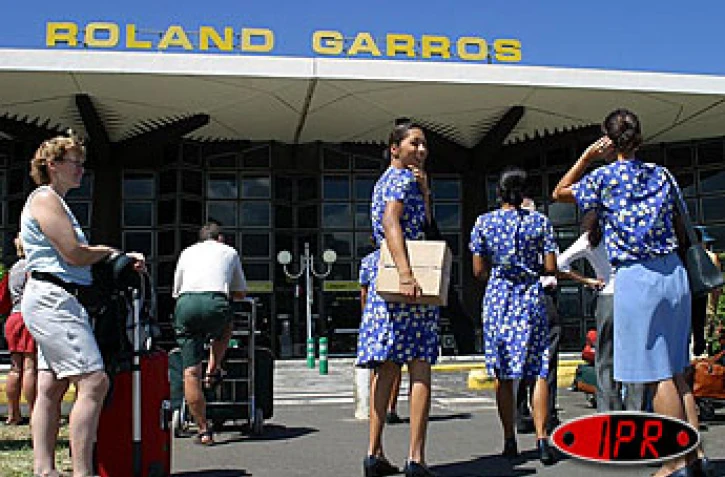 Mardi 30 novembre 2004

Une fausse alerte à la bombe à l'aéroport Roland Garros