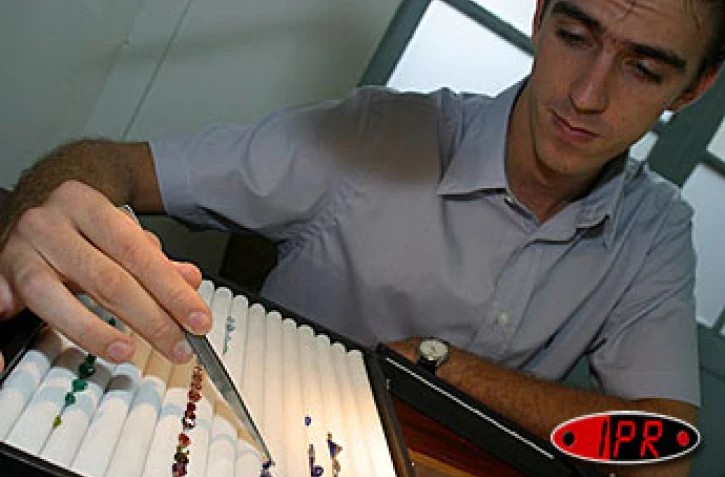 Des bijoux de toute beauté souvent fabriqués sur mesure pour le client