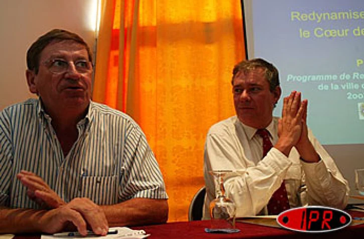 Mardi 9 novembre 2004
La mairie de Saint-Denis et la SODIAC ont présenté le programme de revitalisation urbaine de la commune dionysienne