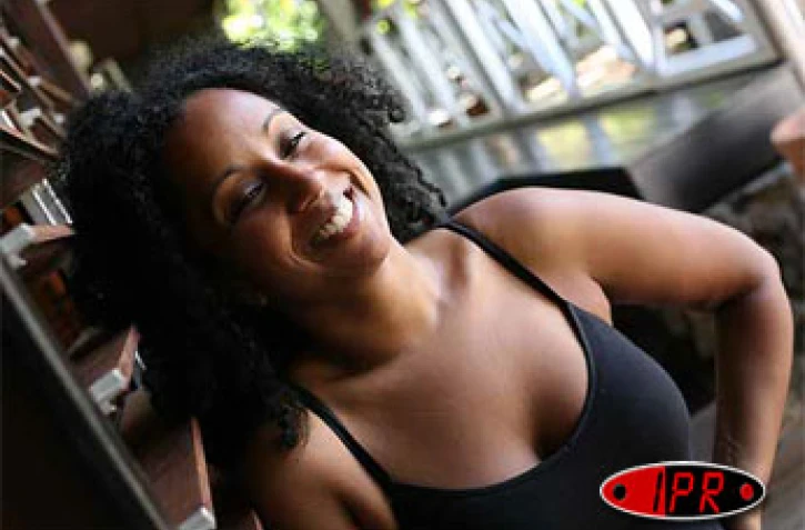 Samedi 5 août 2006 -

Susheela Raman à La Réunion pour le Sakifo musik festival