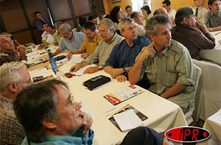 Vendredi 18 novembre 2005 -
Une table ronde pour inciter les entreprises réunionnaises à exporter