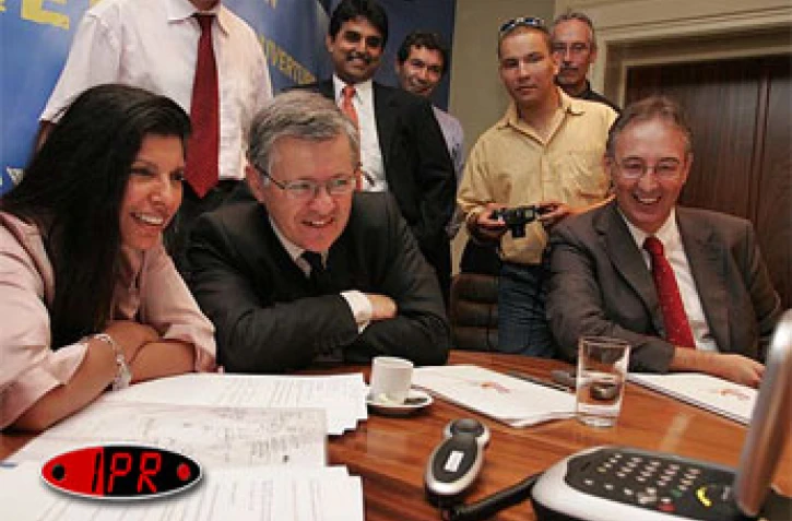 Mardi 12 avril 2005 -Présentation du visiophone par France Télécom.