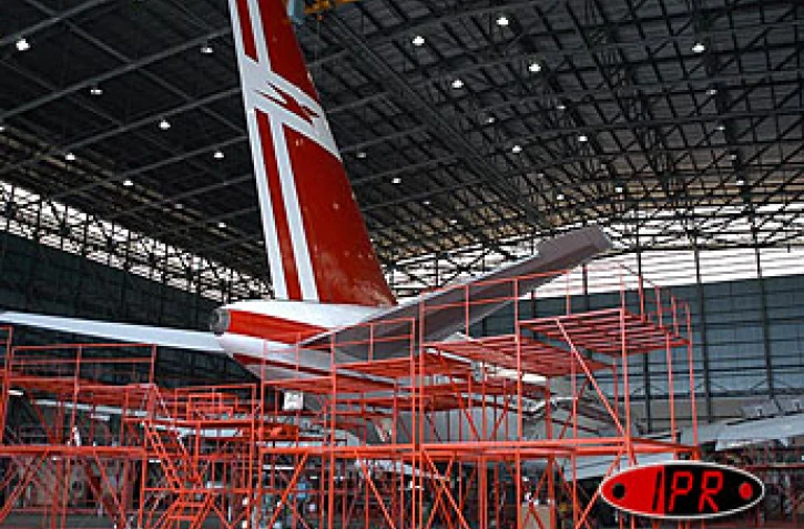 Visites des ateliers d'Air Mauritius à Plaisance -
Les avions sont démontées et toutes les pièces sont  vérifiées -
Photo J.-Y. K.