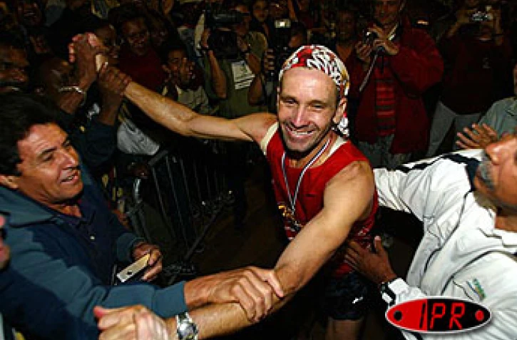 Richeville Esparon est le grand vainqueur du Grand Raid 2003