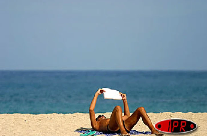 Image de plage réunionnaise en plein hiver austral