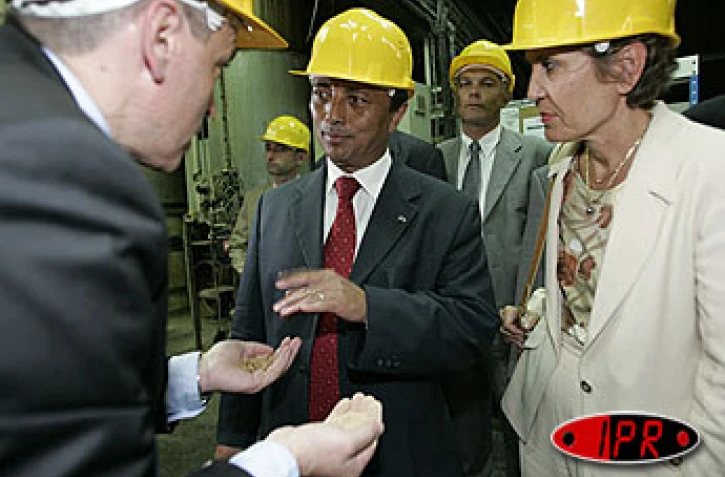 Jeudi 14 avril 2005 -

Marc Ravalomanana, président de la République de Madagascar en visite à La Réunion