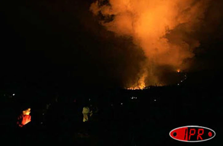 Des miliers de personnes sont venues admirer le spectacle dans la nuit du vendredi 20 au samedi 20 août 2004