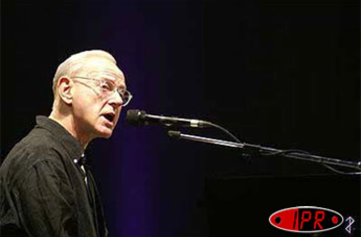 William Sheller en concert les 16 et 17 février 2007 au théâtre de plein air à Saint-Gilles et au théâtre Luc Donat au Tampon
