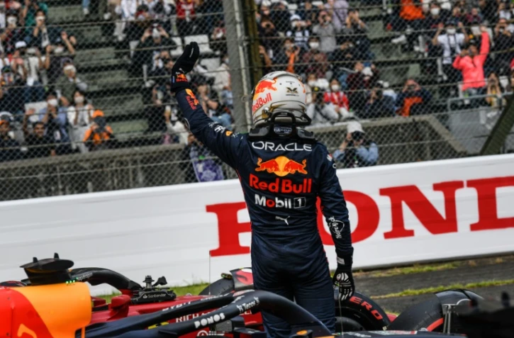 F1: Verstappen en pole au Japon et en route pour le titre  