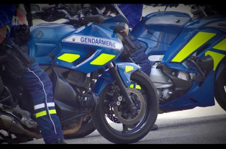 contrôle routier gendarme