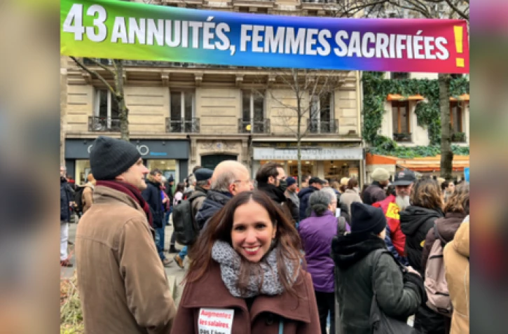 Karine Lebon à la manifestation contre la réforme des retraites