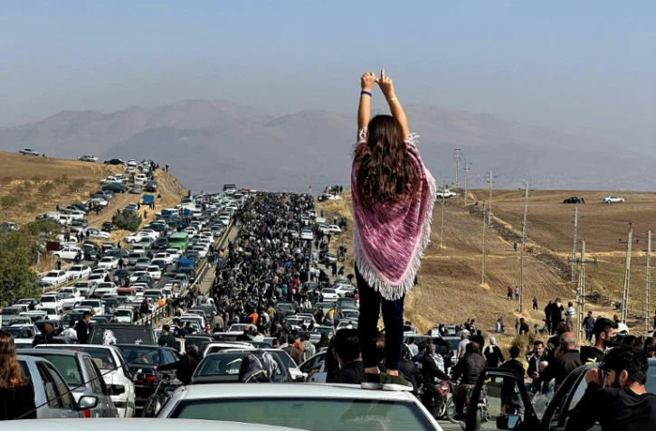 La République islamique d'Iran ébranlée par la "révolution" des femmes