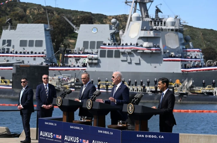 Sous-marins nucléaires: la Chine fustige l'alliance de Washington, Canberra et Londres