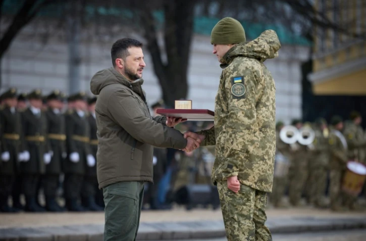 L'Ukraine veut "la victoire cette année", prépare une contre offensive