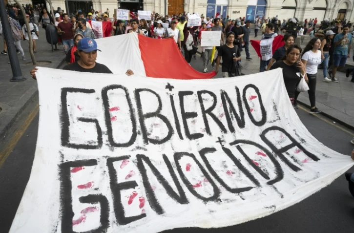 Pérou: manifestation de "toutes les communautés" à Lima