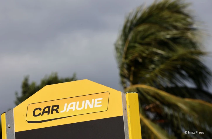 Car Jaune