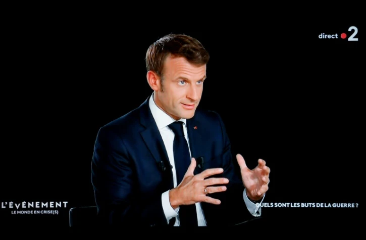 Ukraine: Macron appelle Poutine à "revenir" à la négociation, promet des systèmes anti-aériens à Kiev