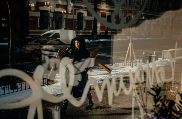 A Kiev, la vie presque normale après un an de guerre