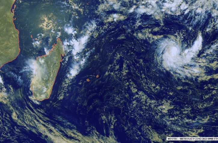Tempête tropicale modérée Enala