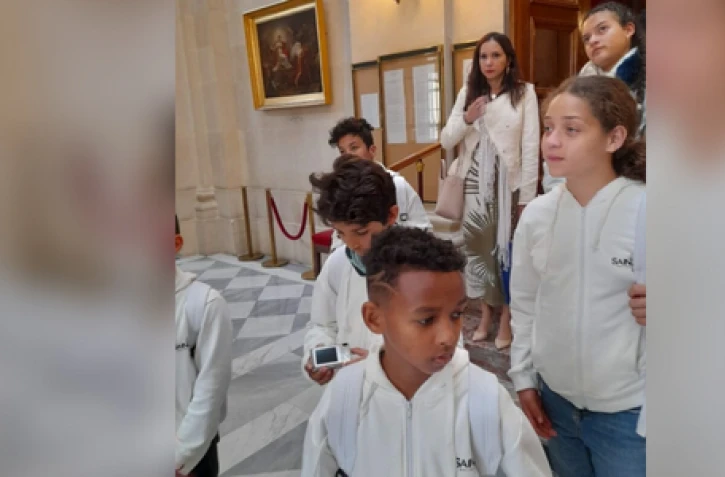 des jeunes saint-paulois en visite à l'assemblée nationale