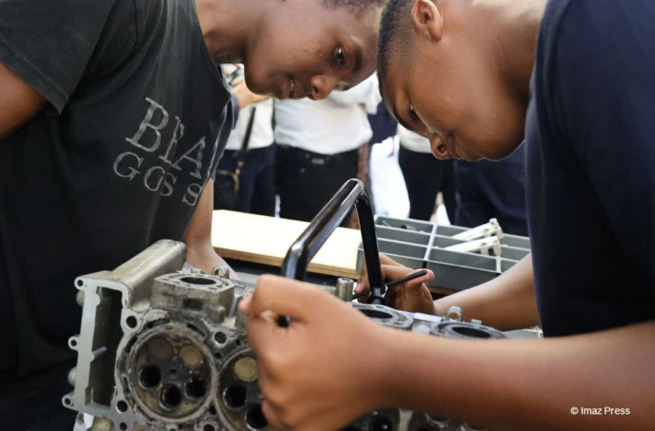 lycée Léon de Lepervanche