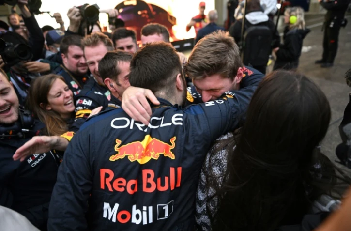 Le show de la F1 tourne une nouvelle fois à la farce