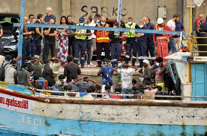 44 migrants sri lankais accosent au port le 24 décembre 2022