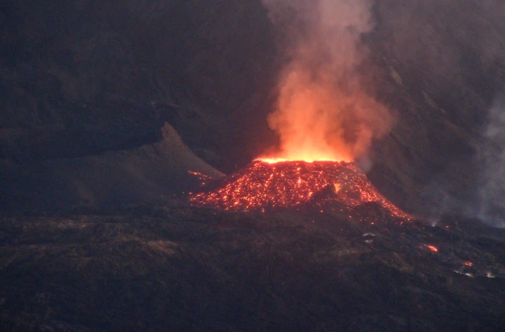 volcan piton de la fournaise piton bert