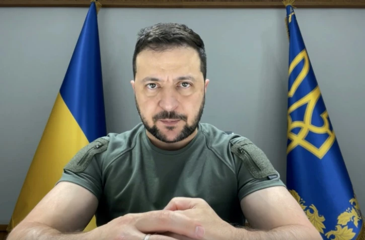 Ukraine : Zelensky demande des armes et du gaz au G7