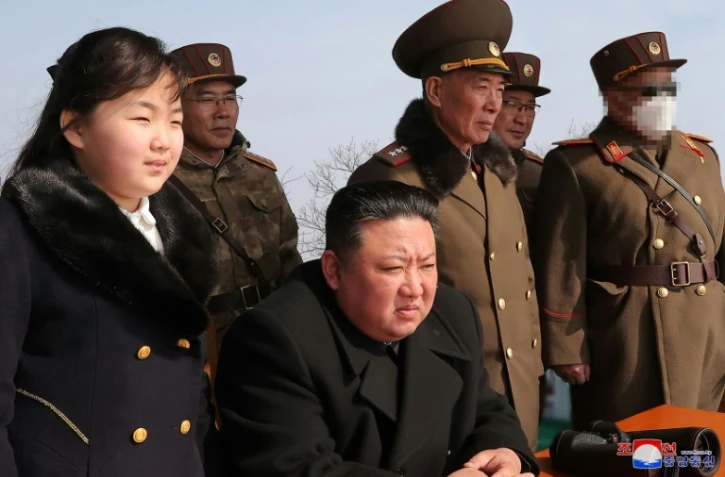 Corée du Nord: Kim a dirigé une simulation de "contre-attaque nucléaire", selon l'agence KCNA