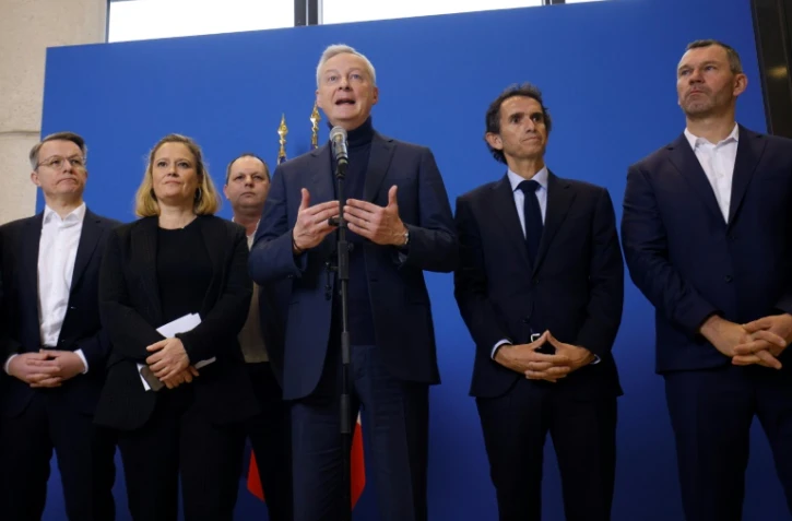 Face à la flambée des prix, un "trimestre anti-inflation" et un projet de chèque alimentaire