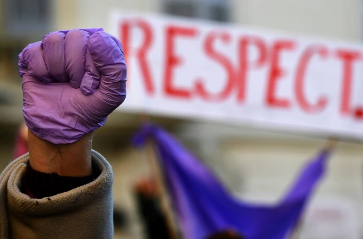 Contre les violences faites aux femmes