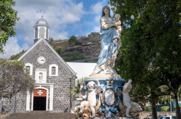 Fontaine de la vierge Saint-Paul