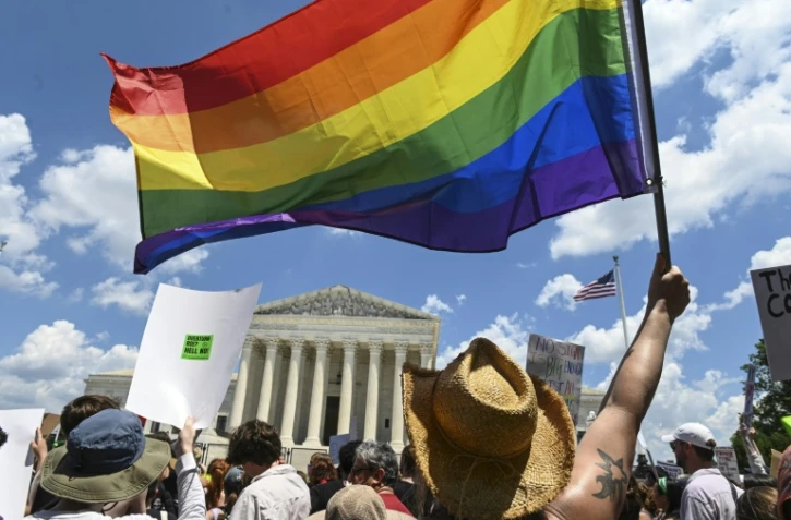 Biden célèbre le passage d'une loi protégeant le mariage homosexuel