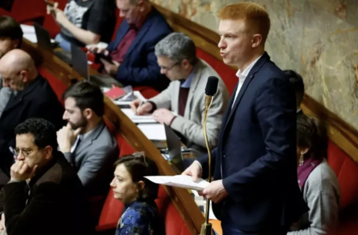 Le député Adrien Quatennens à l'Assemblée nationale à Paris, le 7 février 2023 ( AFP / Ludovic MARIN )