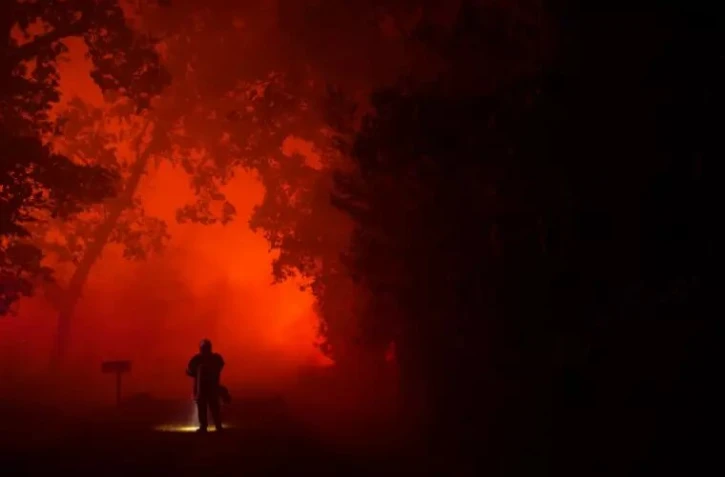 AFP Gironde Nouvel incende trois milles hectares bru?le?s