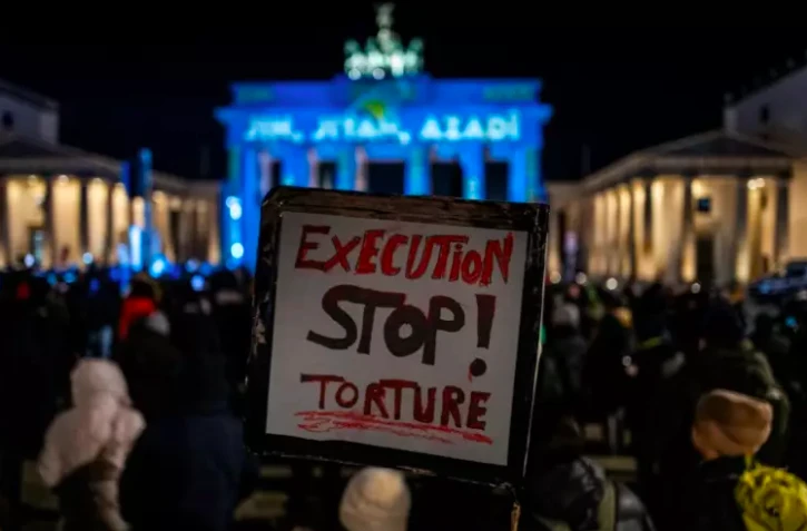 Manifestation en soutien aux protestataires iraniens et aux prisonniers politiques à Berlin