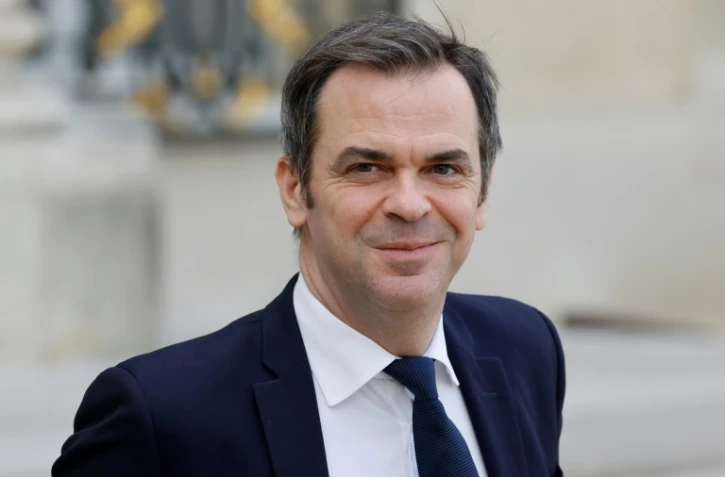 Pas de "retraite" pour les "réformes", clame Véran