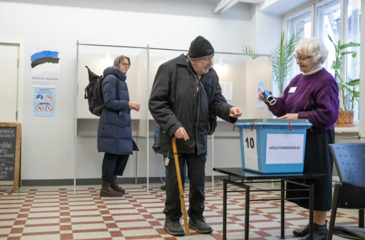 Les Estoniens élisent leur Parlement, avec l'Ukraine en toile de fond