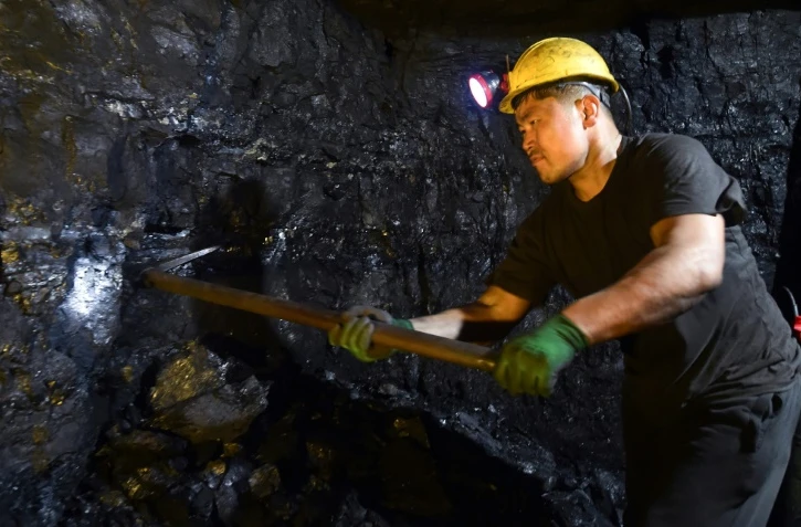 A la recherche de "la gloire d'antan" des mines de charbon du Kirghizstan