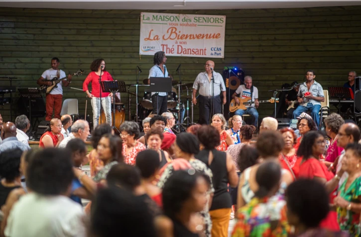 thé dansant le port seniors