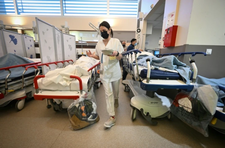 2022 s'achève dans une tension extrême pour le système de santé