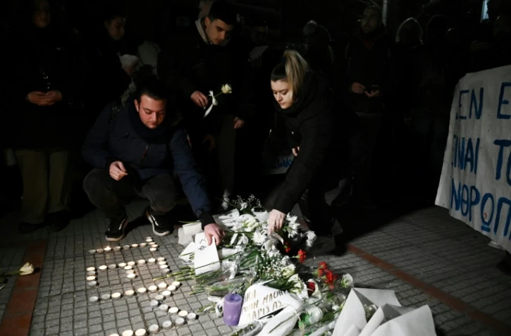 Accident de train: la Grèce cherche des réponses, le chef de gare devant la justice