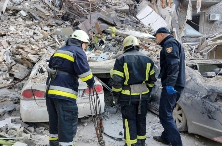 Ukraine: au moins deux morts dans des frappes sur Zaporijjia
