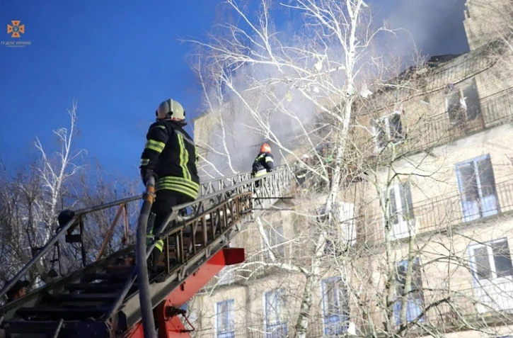 Quatre morts dans une attaque russe en Ukraine