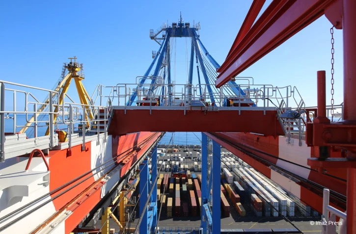 Port Est